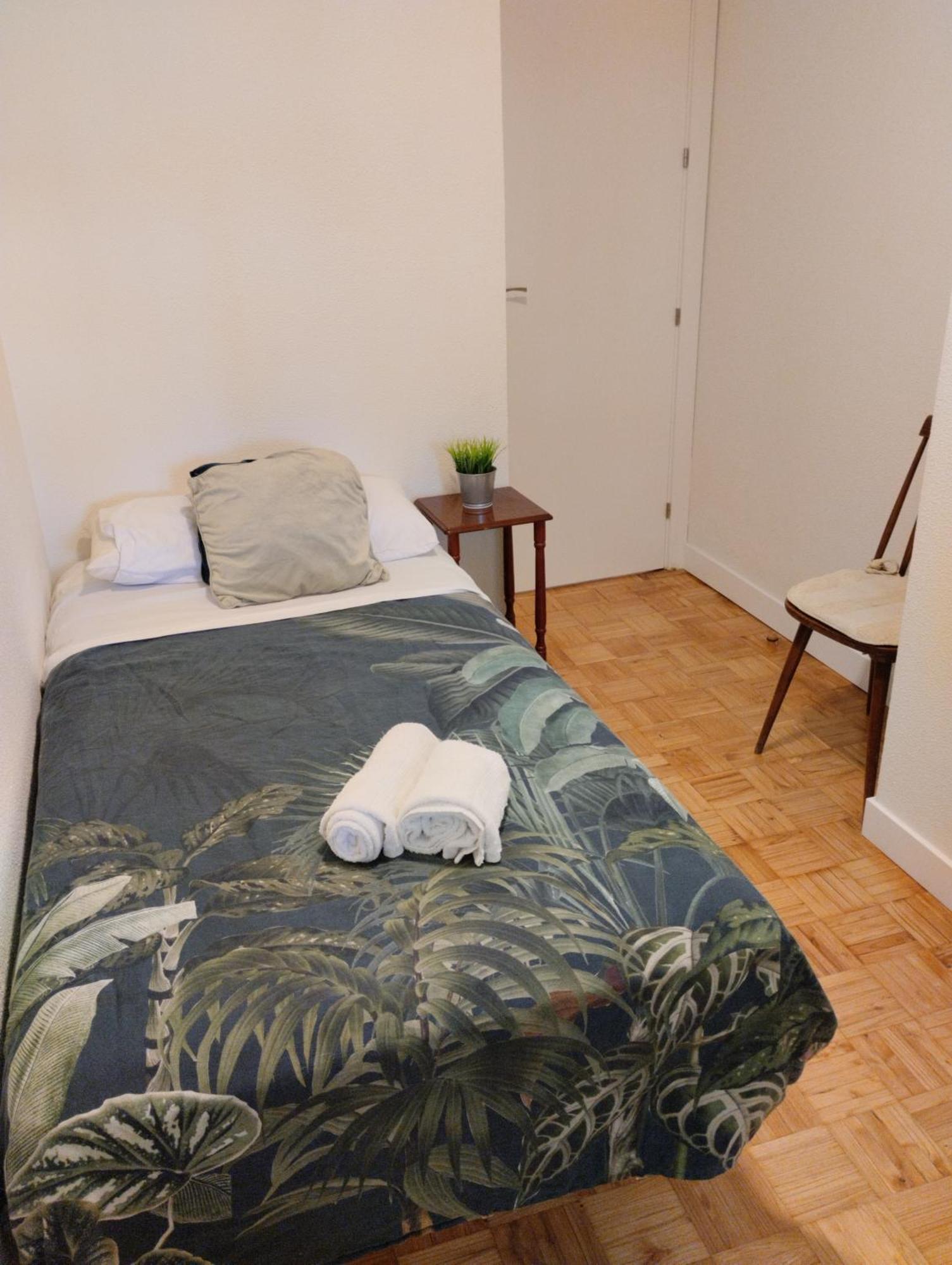 Habitacion Confort En Chamartin Μαδρίτη Εξωτερικό φωτογραφία