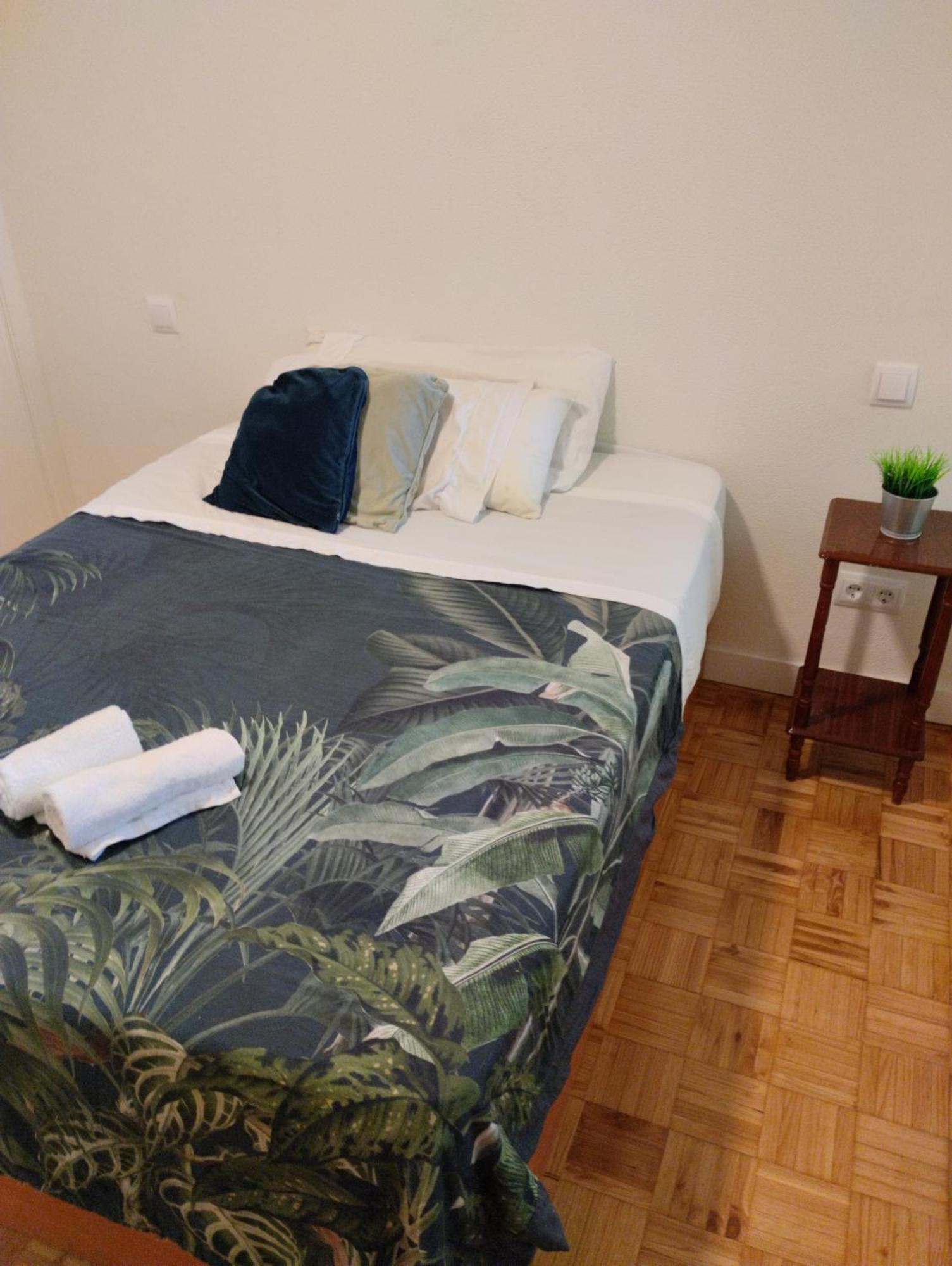 Habitacion Confort En Chamartin Μαδρίτη Εξωτερικό φωτογραφία