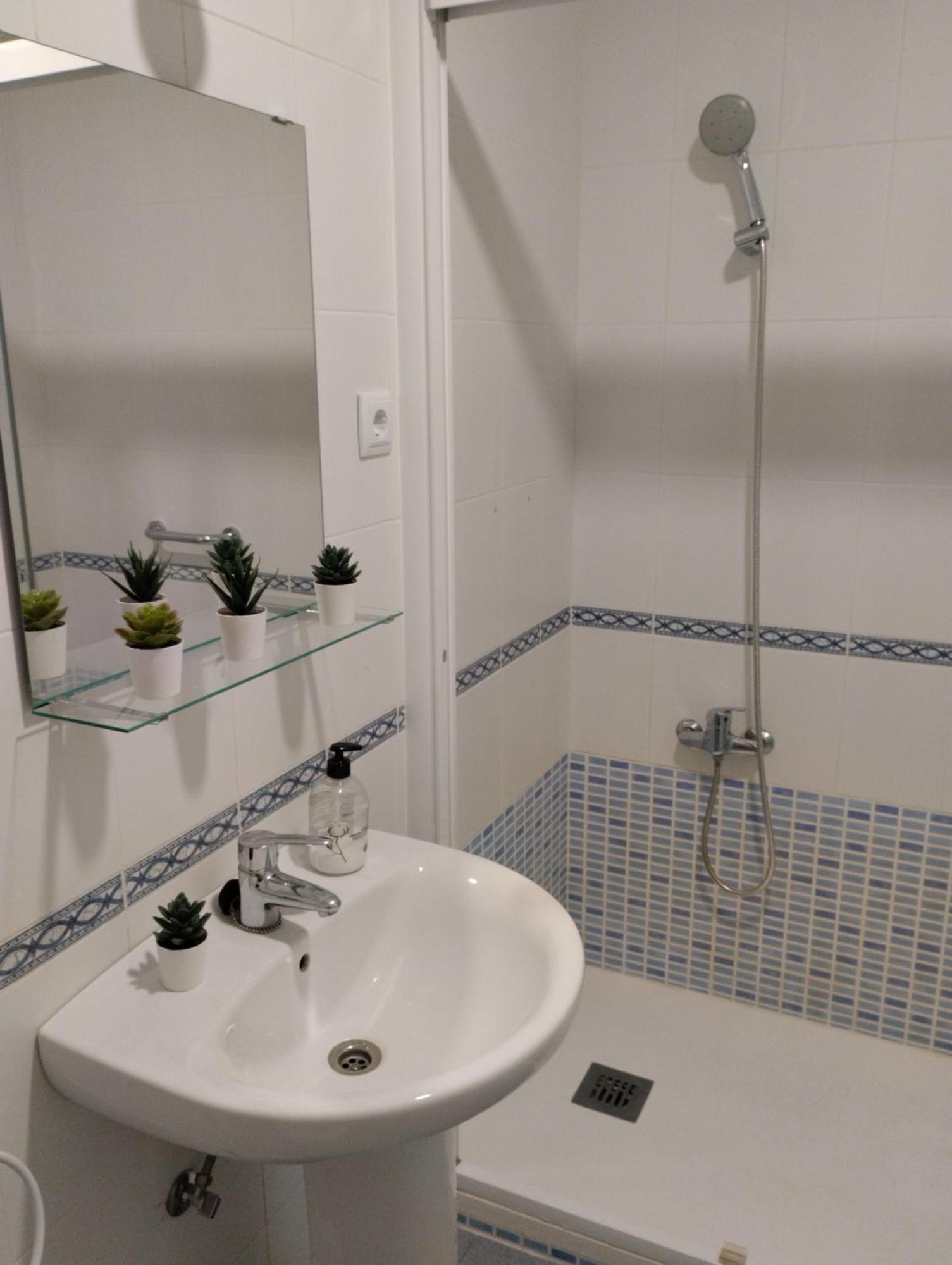 Habitacion Confort En Chamartin Μαδρίτη Εξωτερικό φωτογραφία